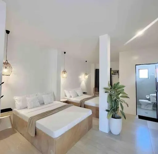 New Modern Near & Airport Apartment *
