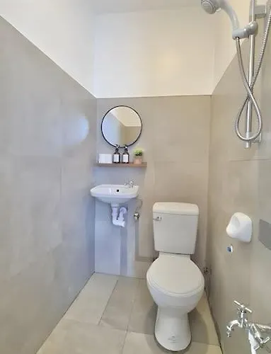 New Modern Near & Airport